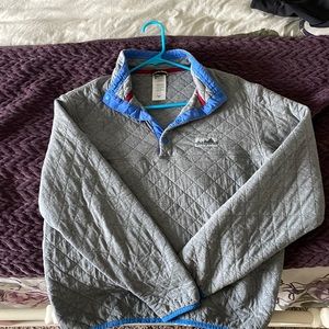 Patagonia quilted look pullover. Size M
